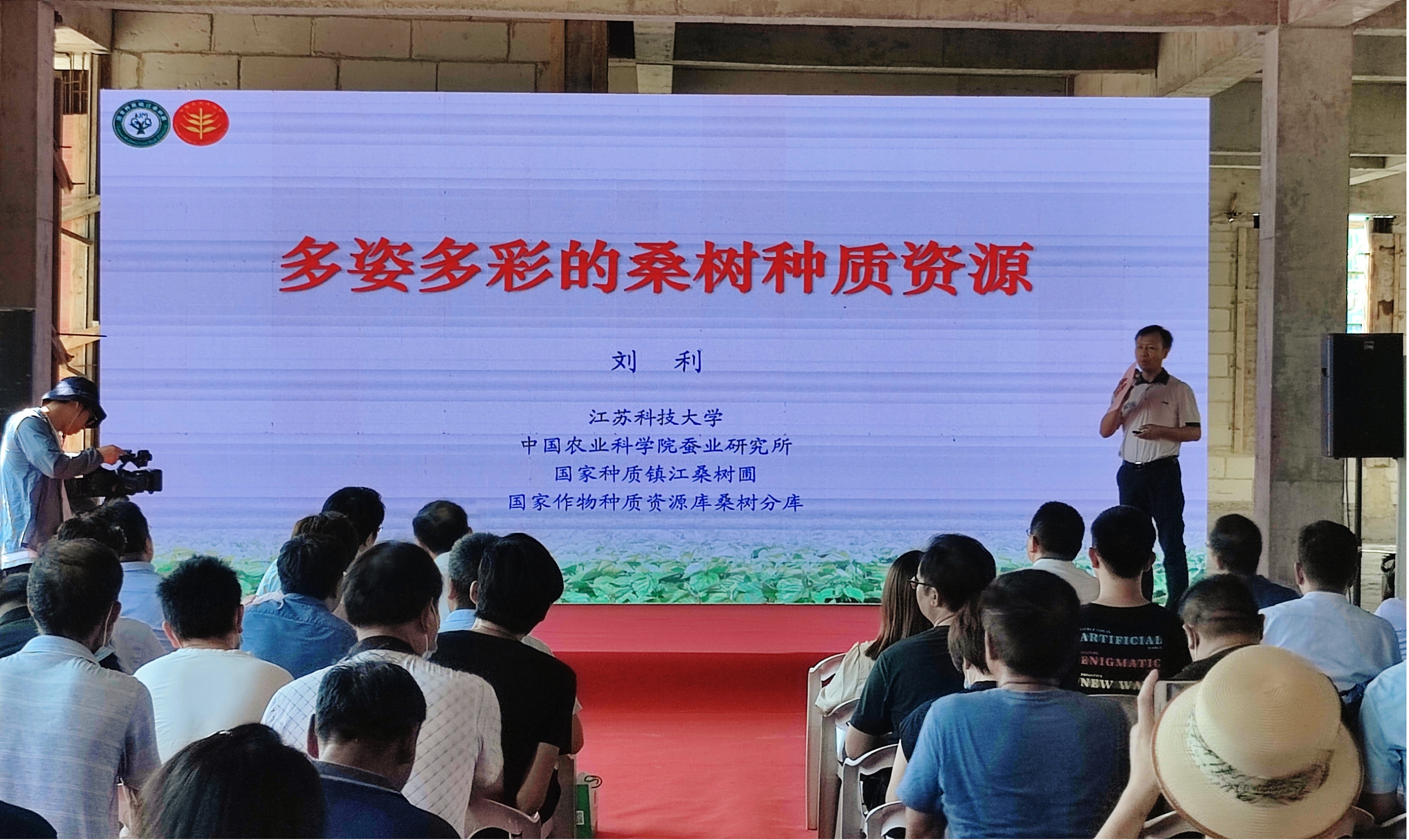 1632454113436814.jpg 刘.jpg